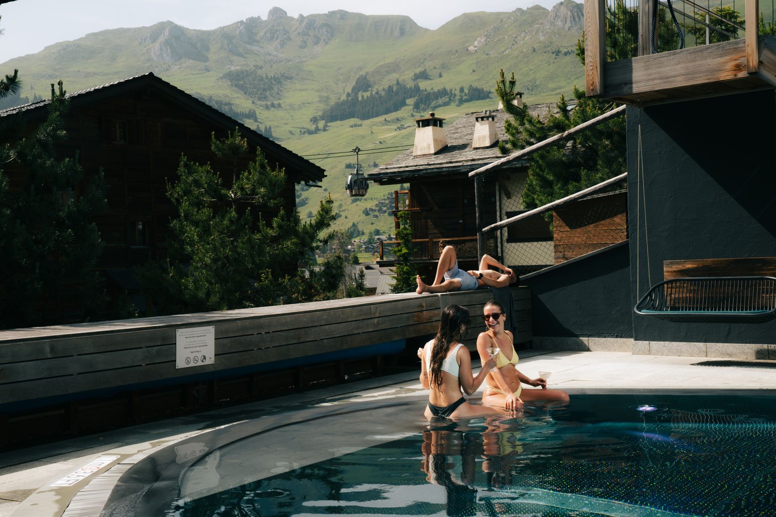 W Verbier, the pool