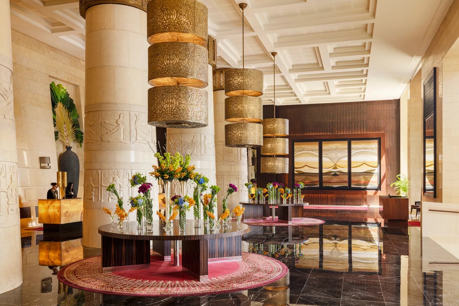 Raffles Dubai — vibe
