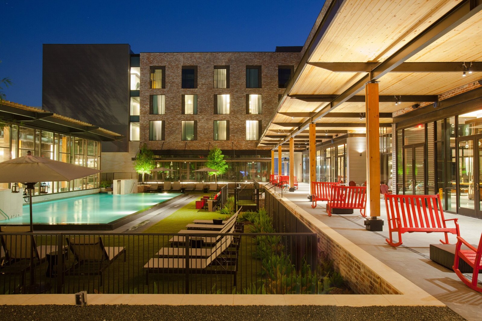 The George, the pool