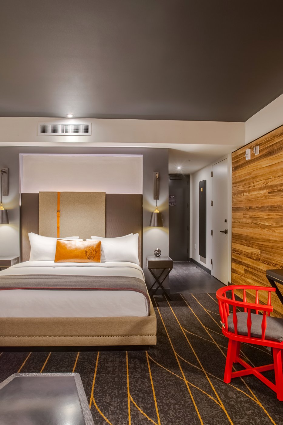 The George, rooms