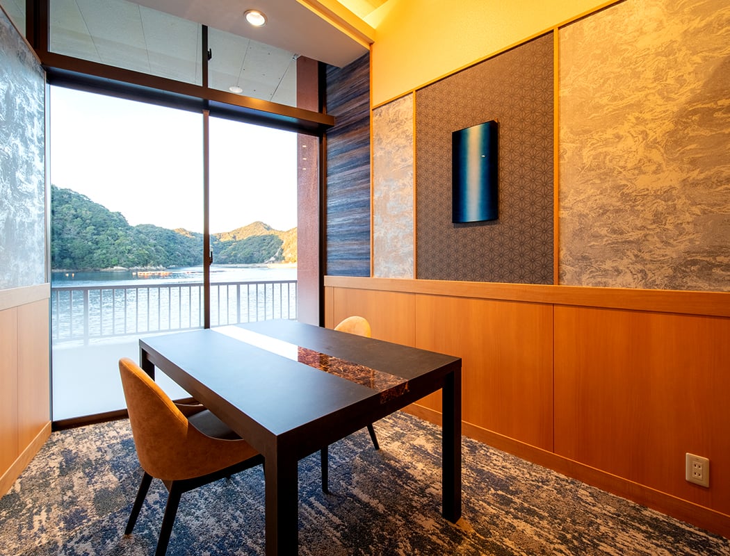 Kumano-bettei NAKANOSHIMA, at the table