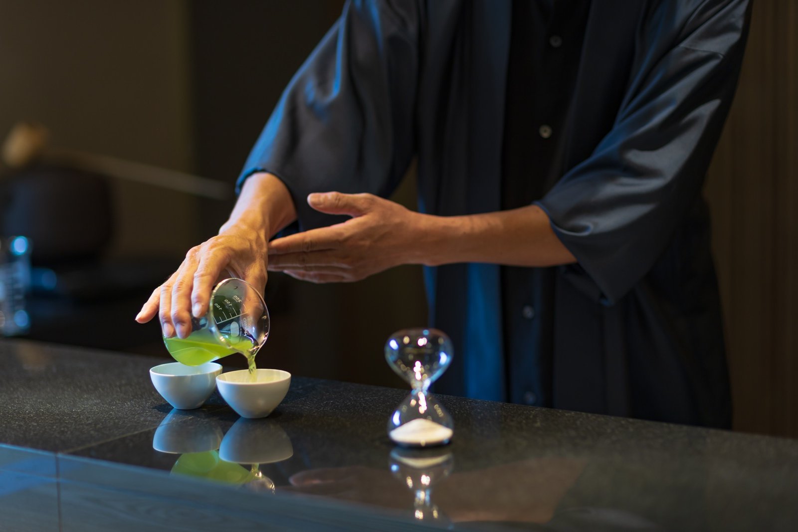 Ureshino YADOYA, at the table