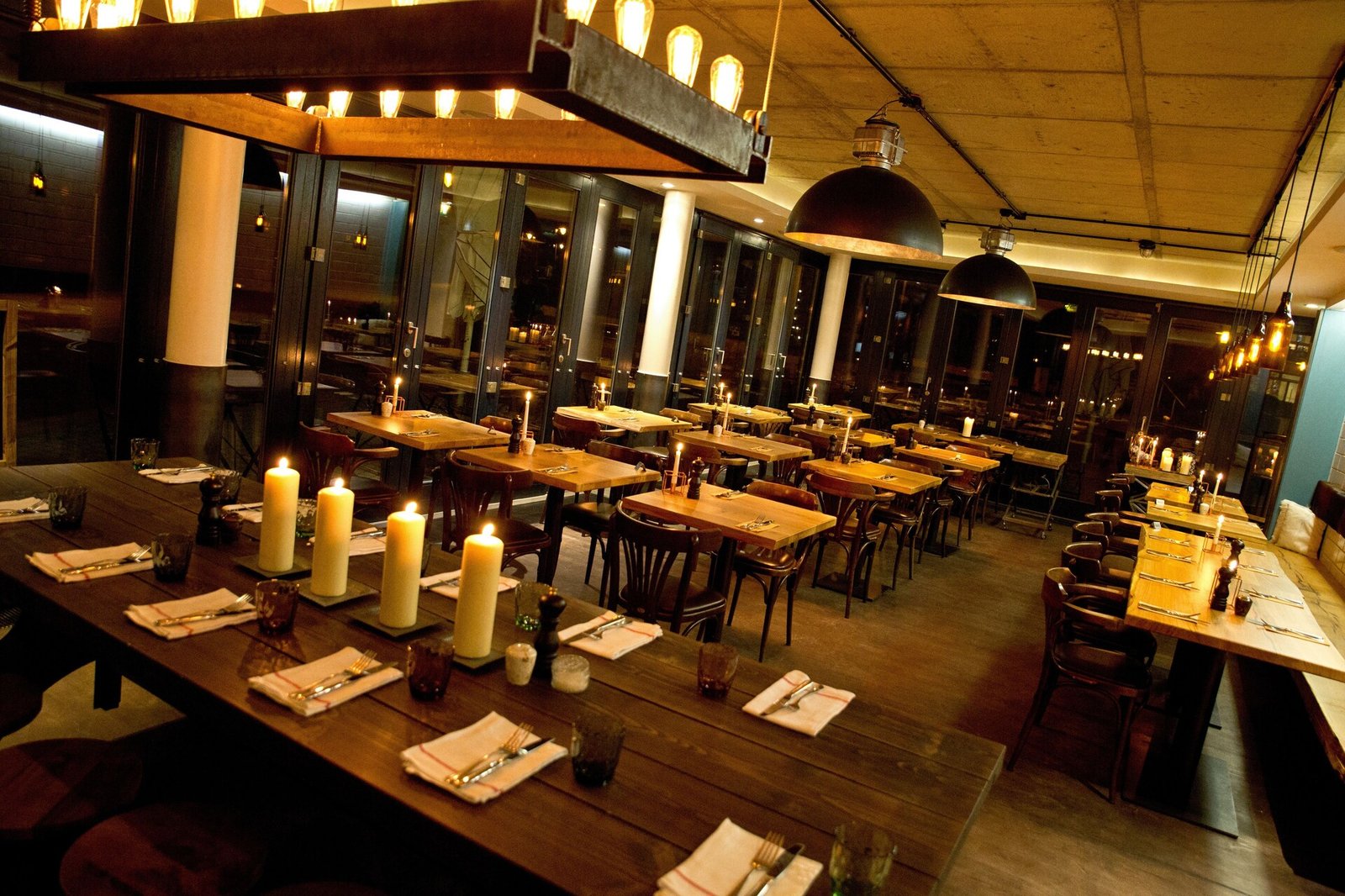 Hotel Esplanade Resort & Spa, at the table