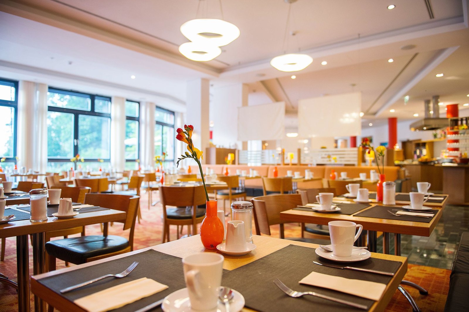 Hotel Esplanade Resort & Spa, at the table