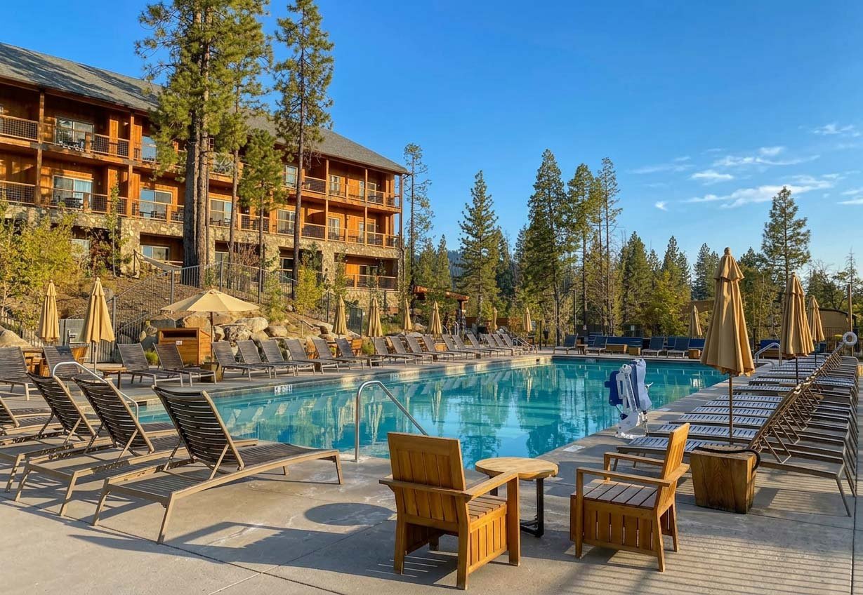 Rush Creek Lodge and Spa at Yosemite, the pool