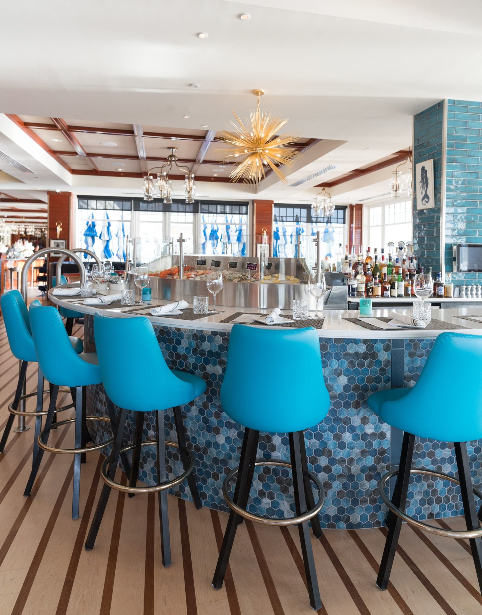 Beauport Hotel Gloucester, 1606 restaurant & oyster bar