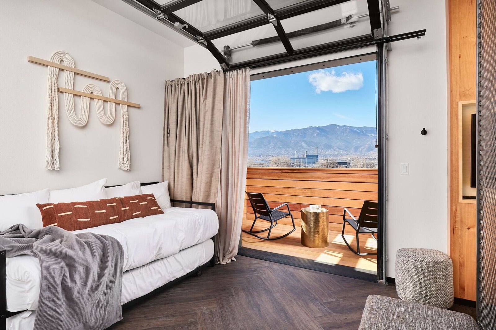 Kinship Landing, rooms