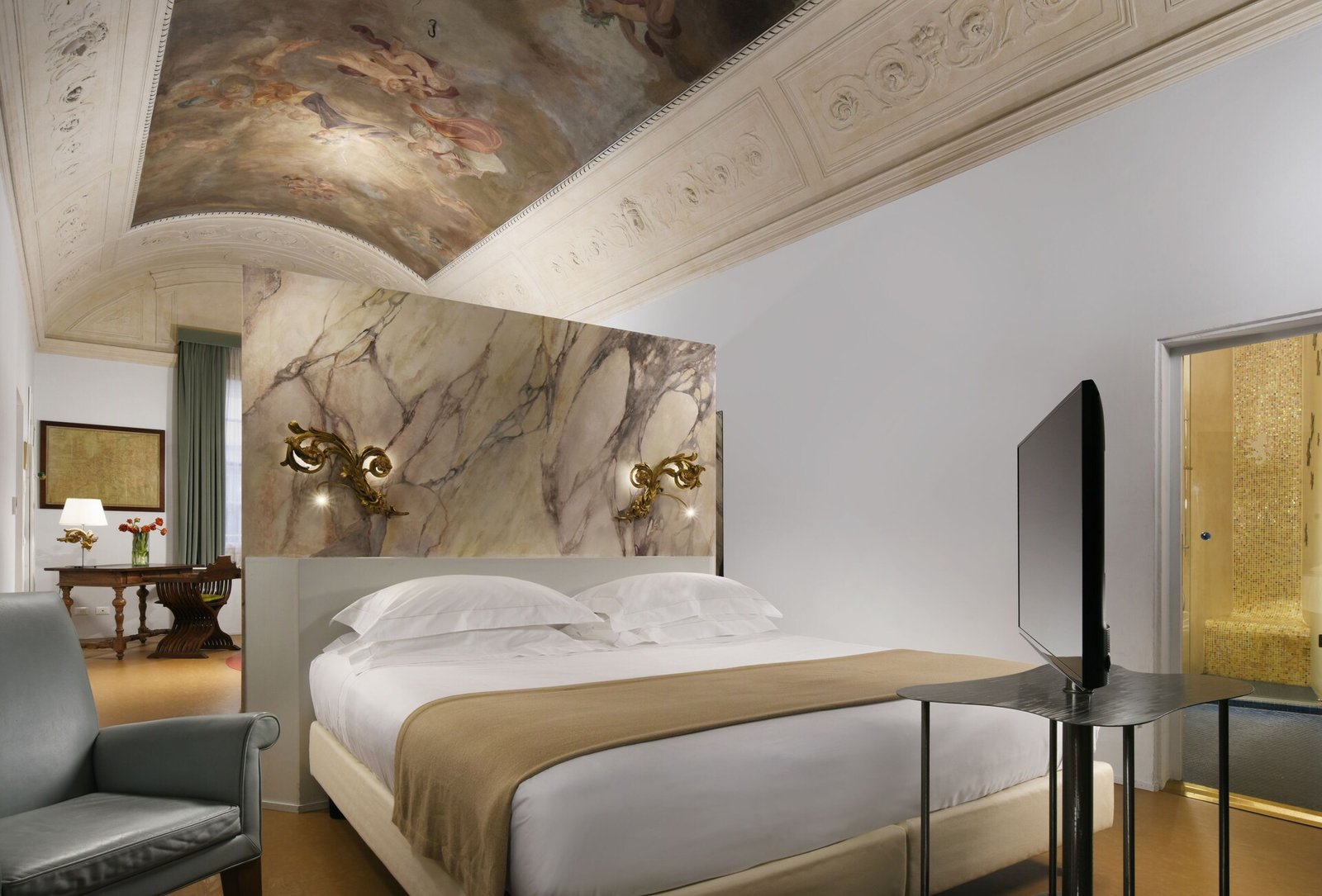 Leone Blu Suites, rooms