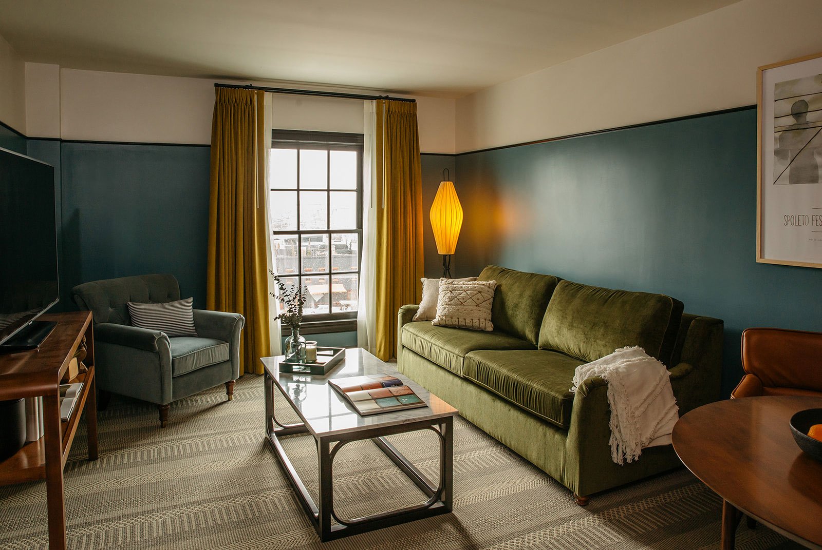 Emeline, rooms