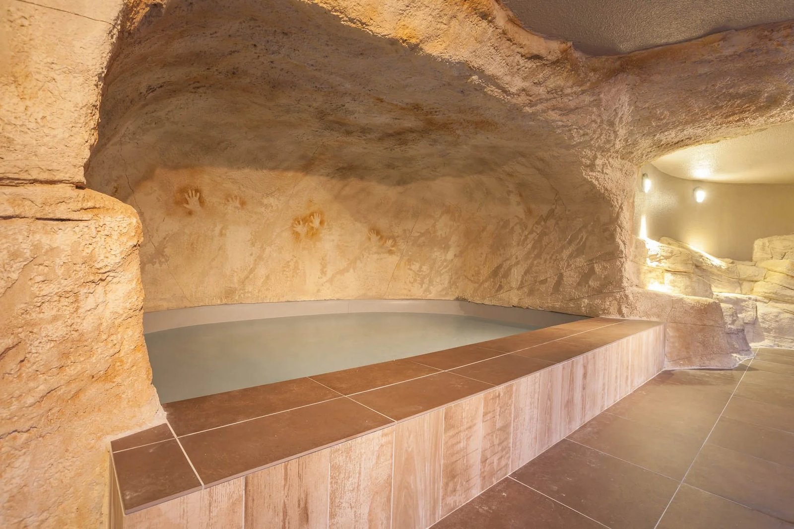 Royal Ours Blanc Hôtel - Alpe d'Huez, the spa