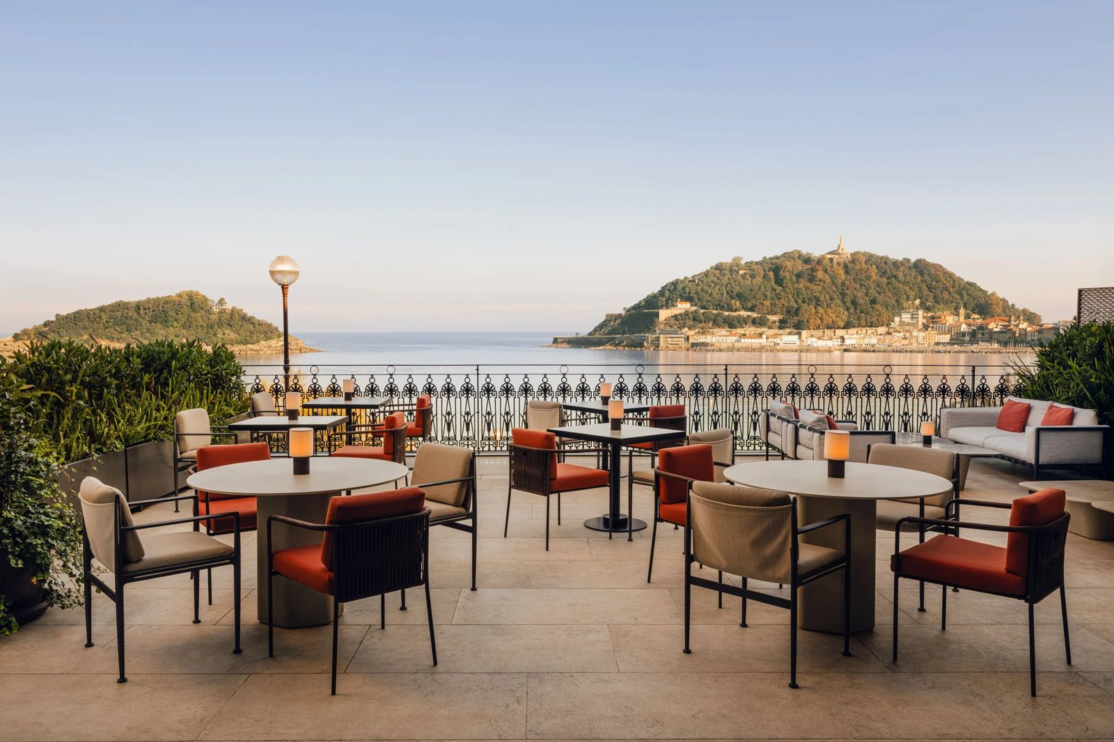 Nobu Hotel San Sebastián, at the table