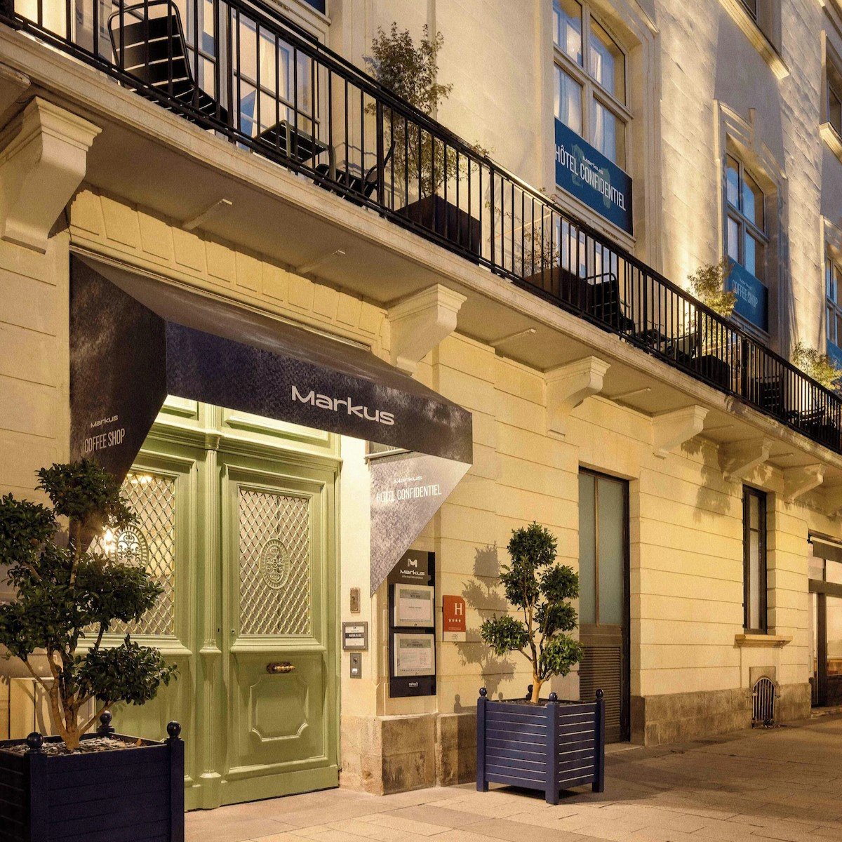 Markus hôtel confidentiel, how it began