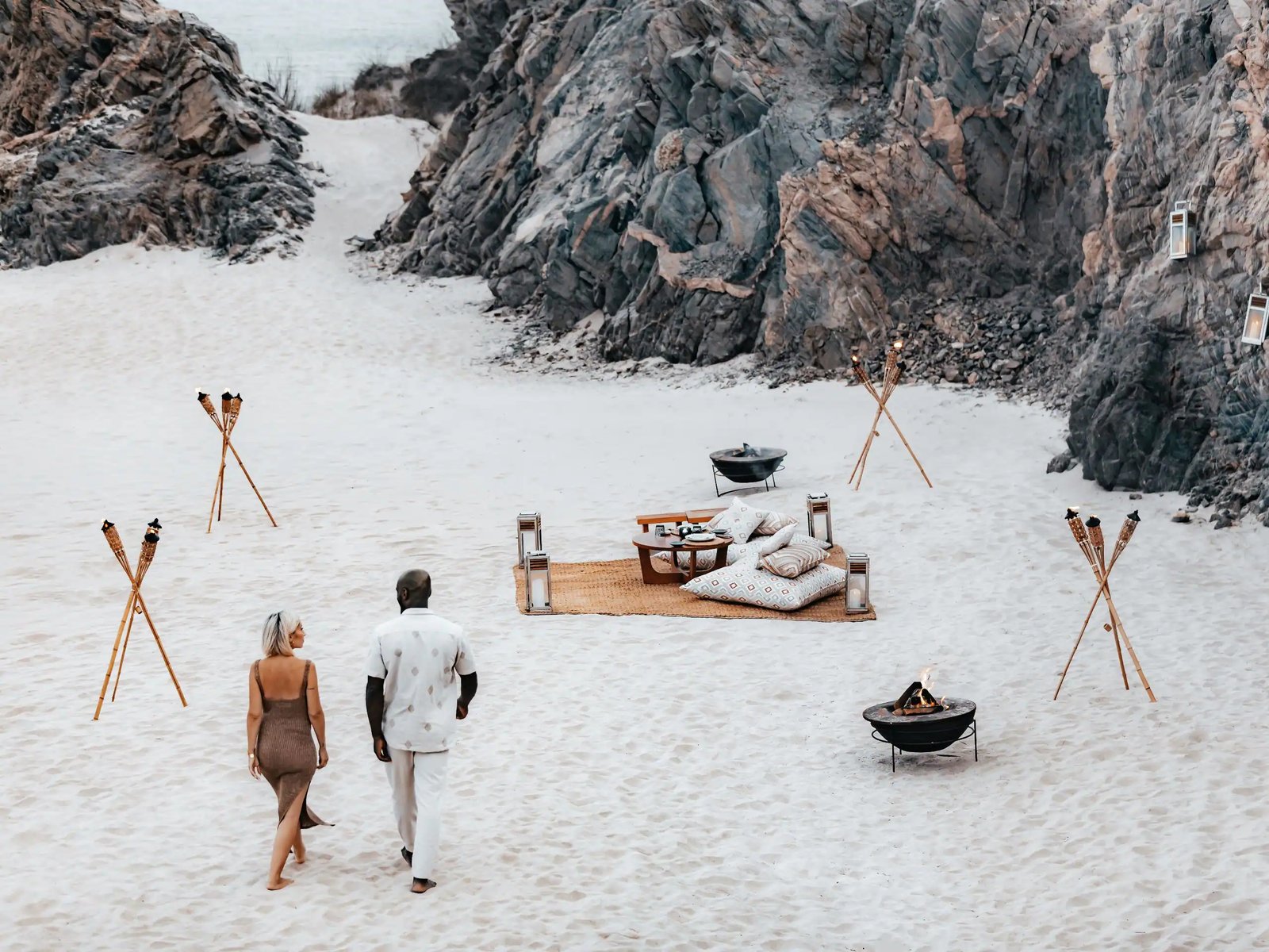 Alila Hinu Bay, at the table