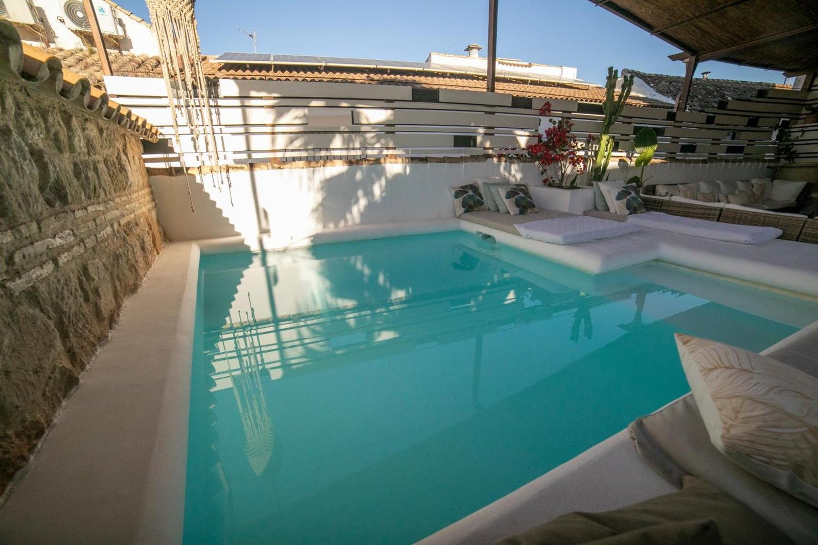 Patio del Posadero, the pool