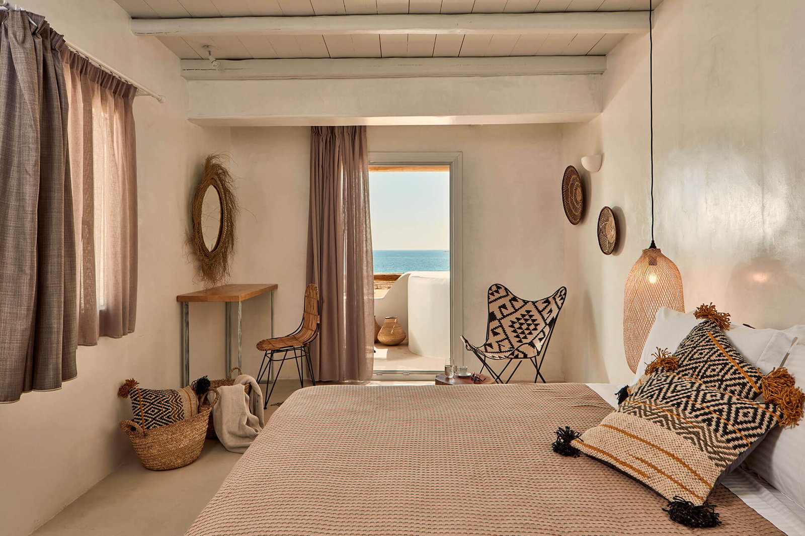 Naxian on the Beach, rooms