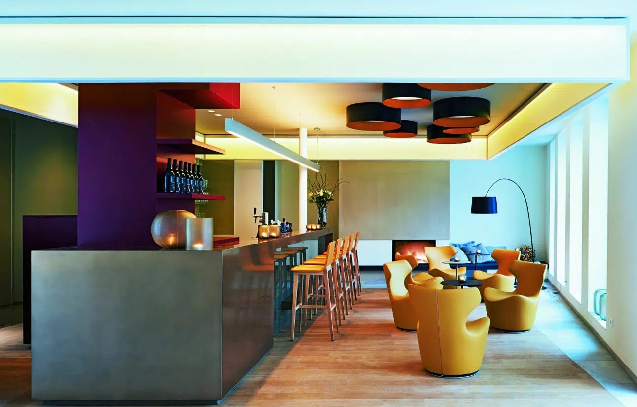 Weinhaus Henninger, henninger's hotelbar