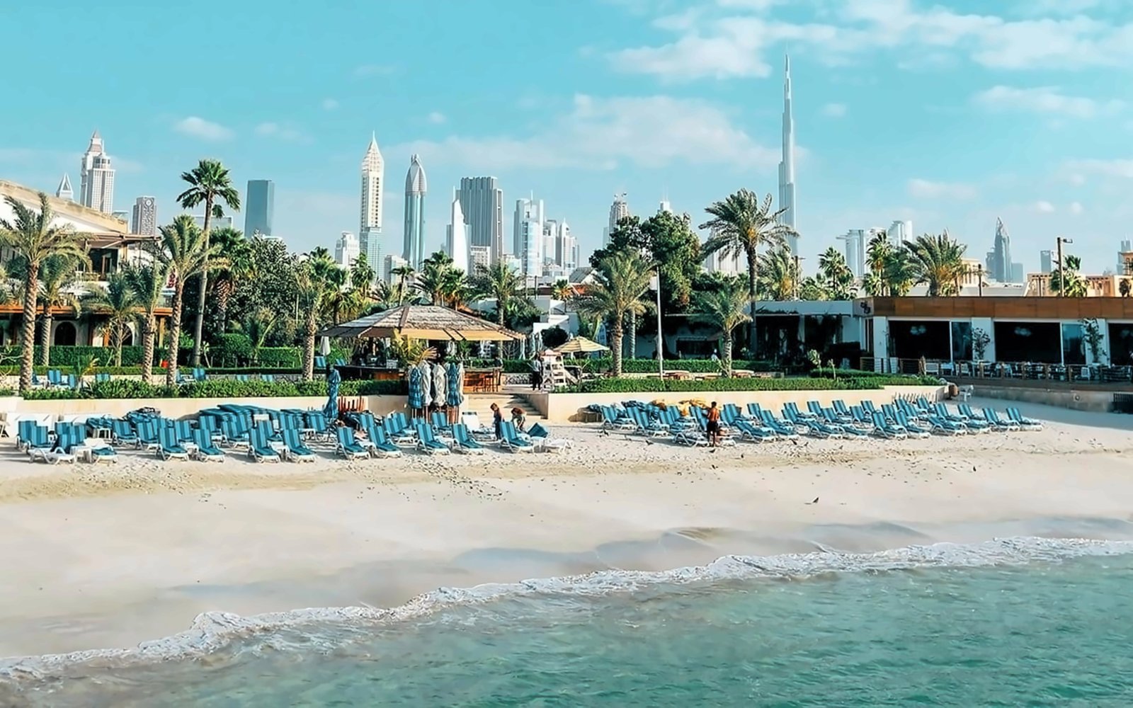 Dubai Marine Beach Resort & Spa — vibe