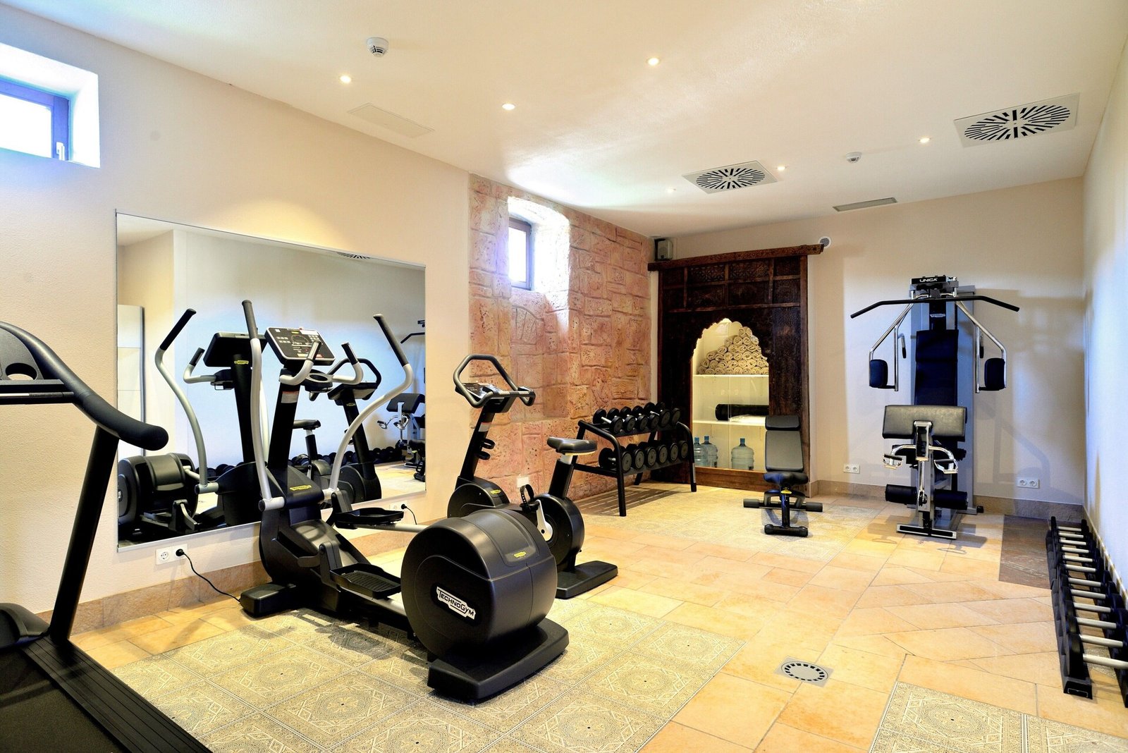 Schlosshotel Weyberhöfe, the spa and gym