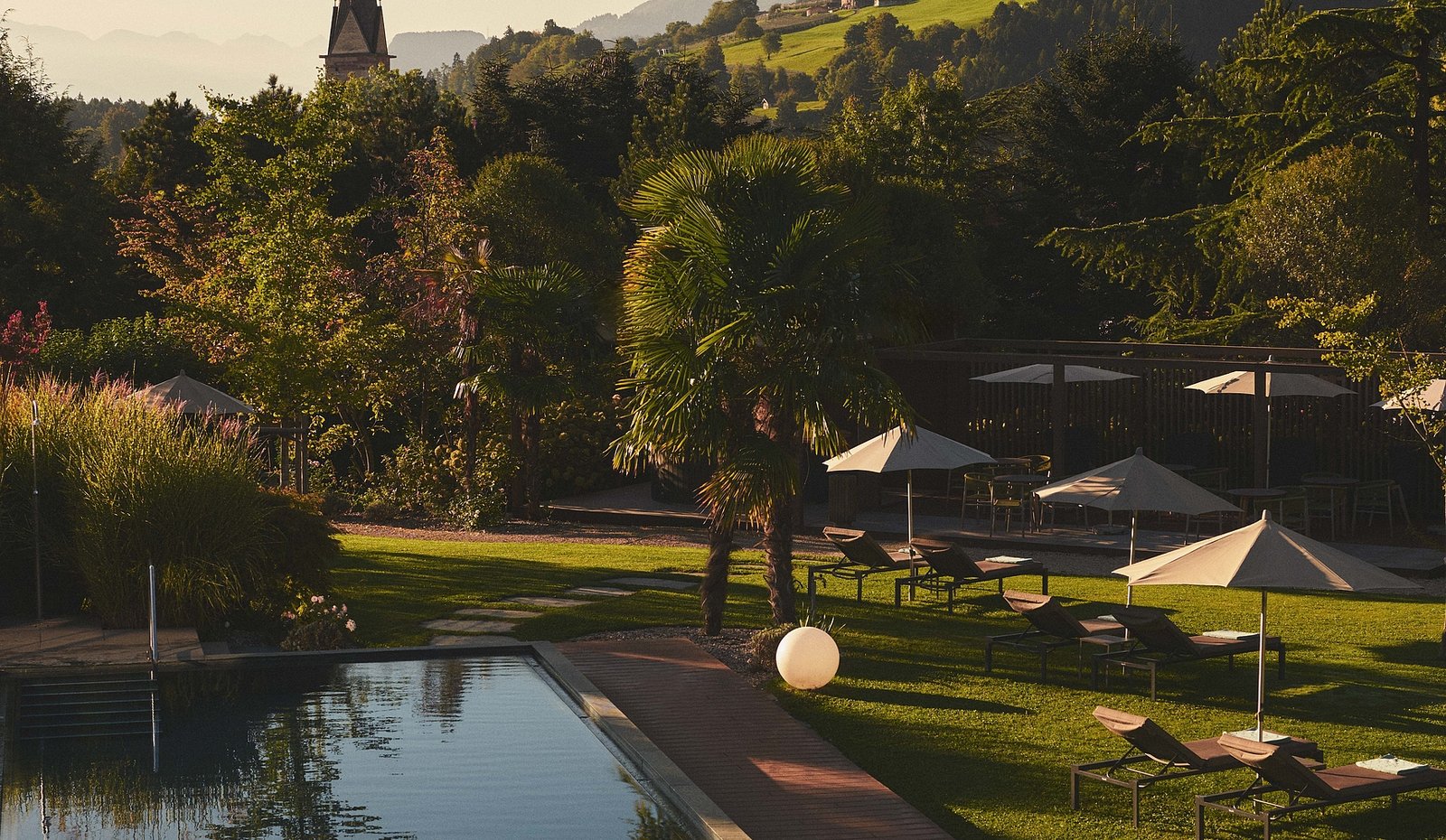 Alpiana Resort, the pool
