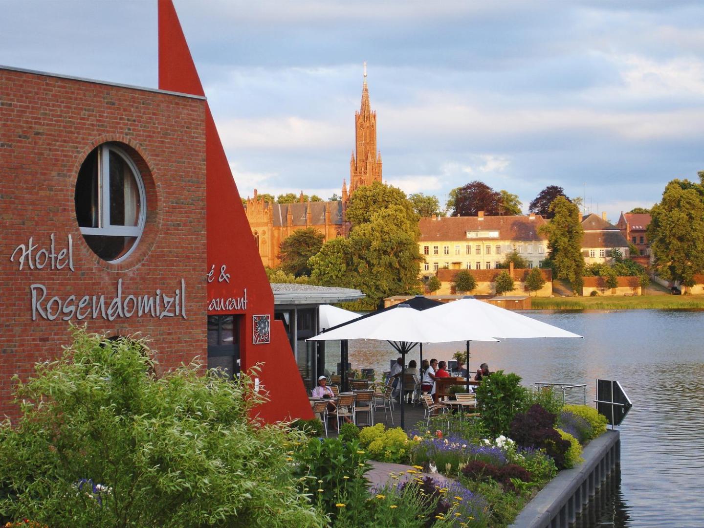 Rosendomizil Hofgarten, restaurant & café rosendomizil