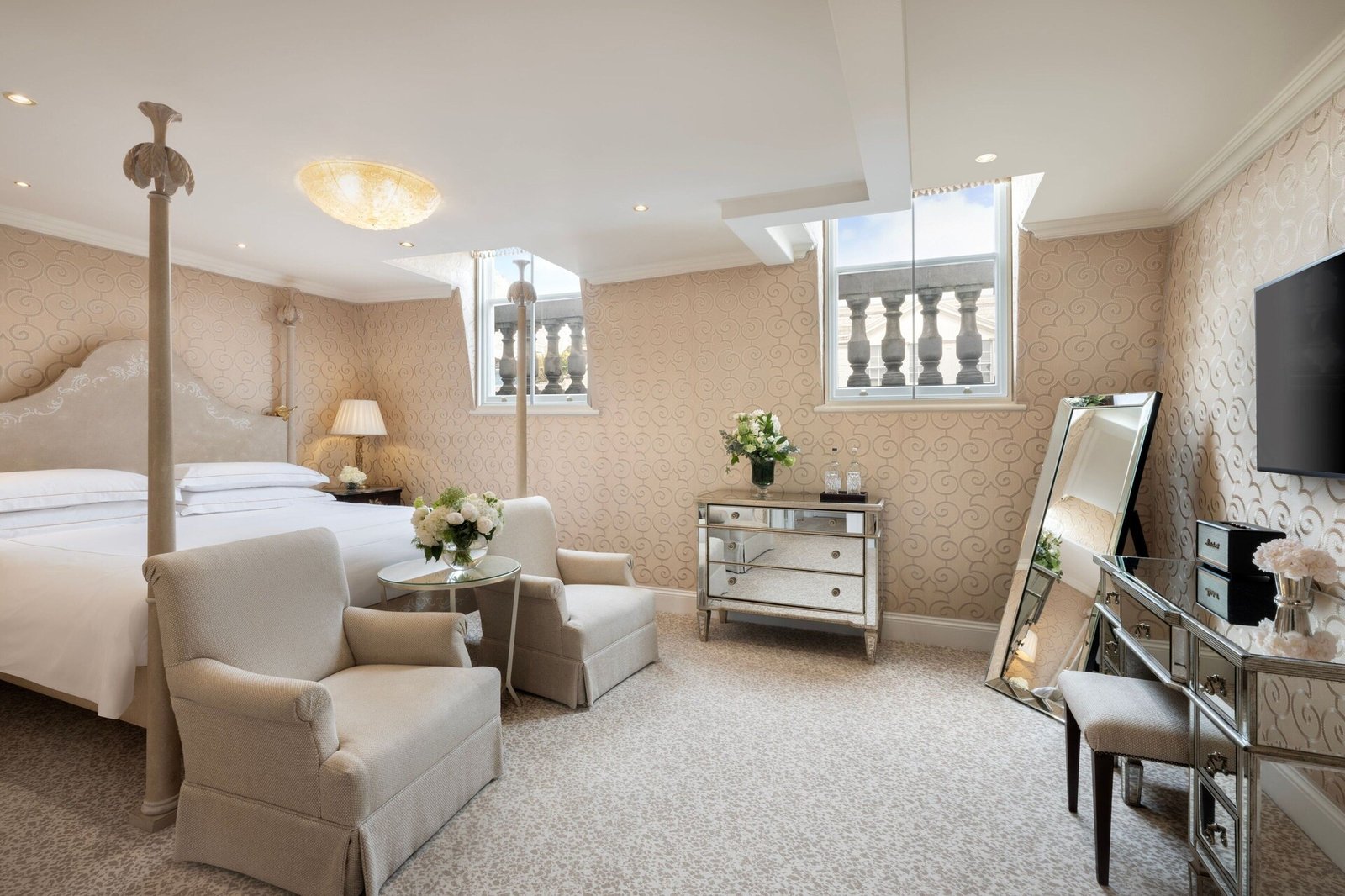 The Chesterfield Mayfair — rooms