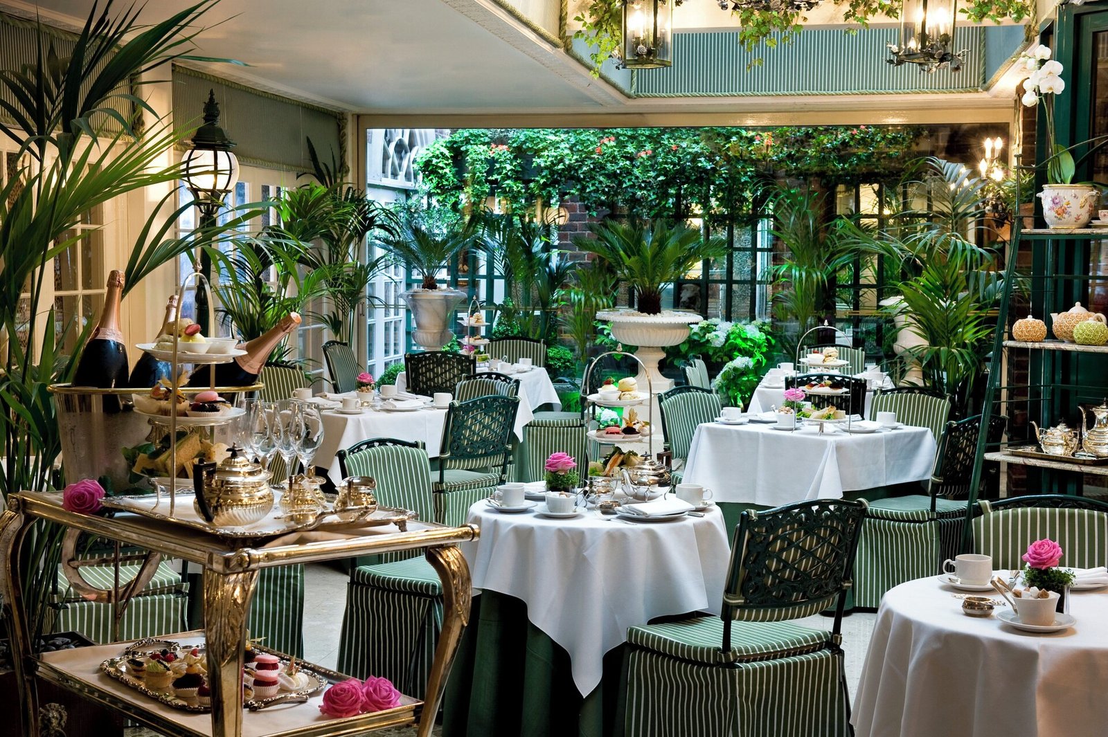 The Chesterfield Mayfair, the conservatory