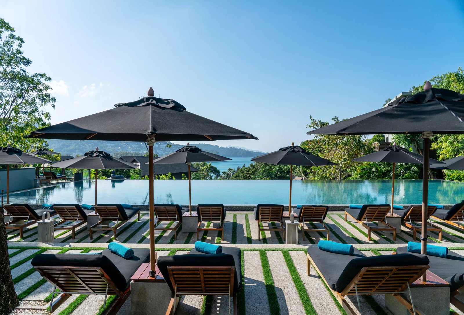 Pullman Phuket Arcadia Naithon Beach, the pool
