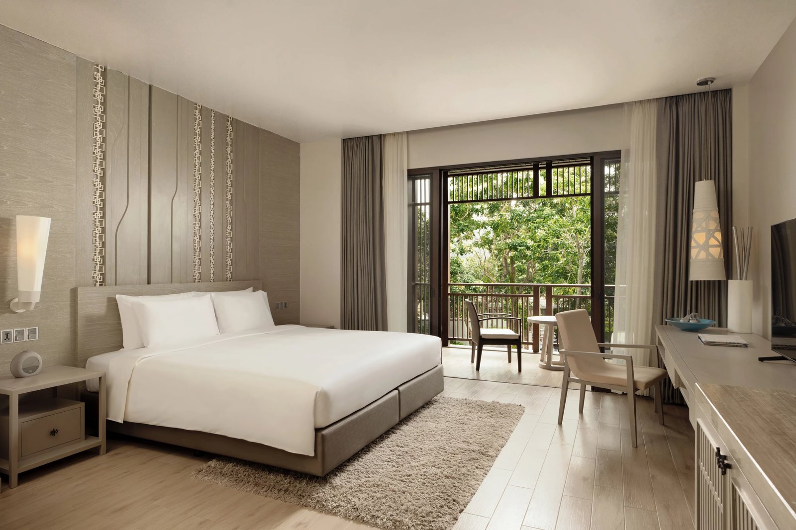 Pullman Phuket Arcadia Naithon Beach