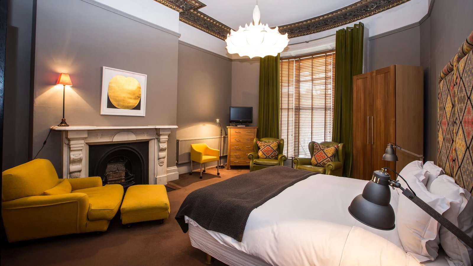 Number 31, rooms