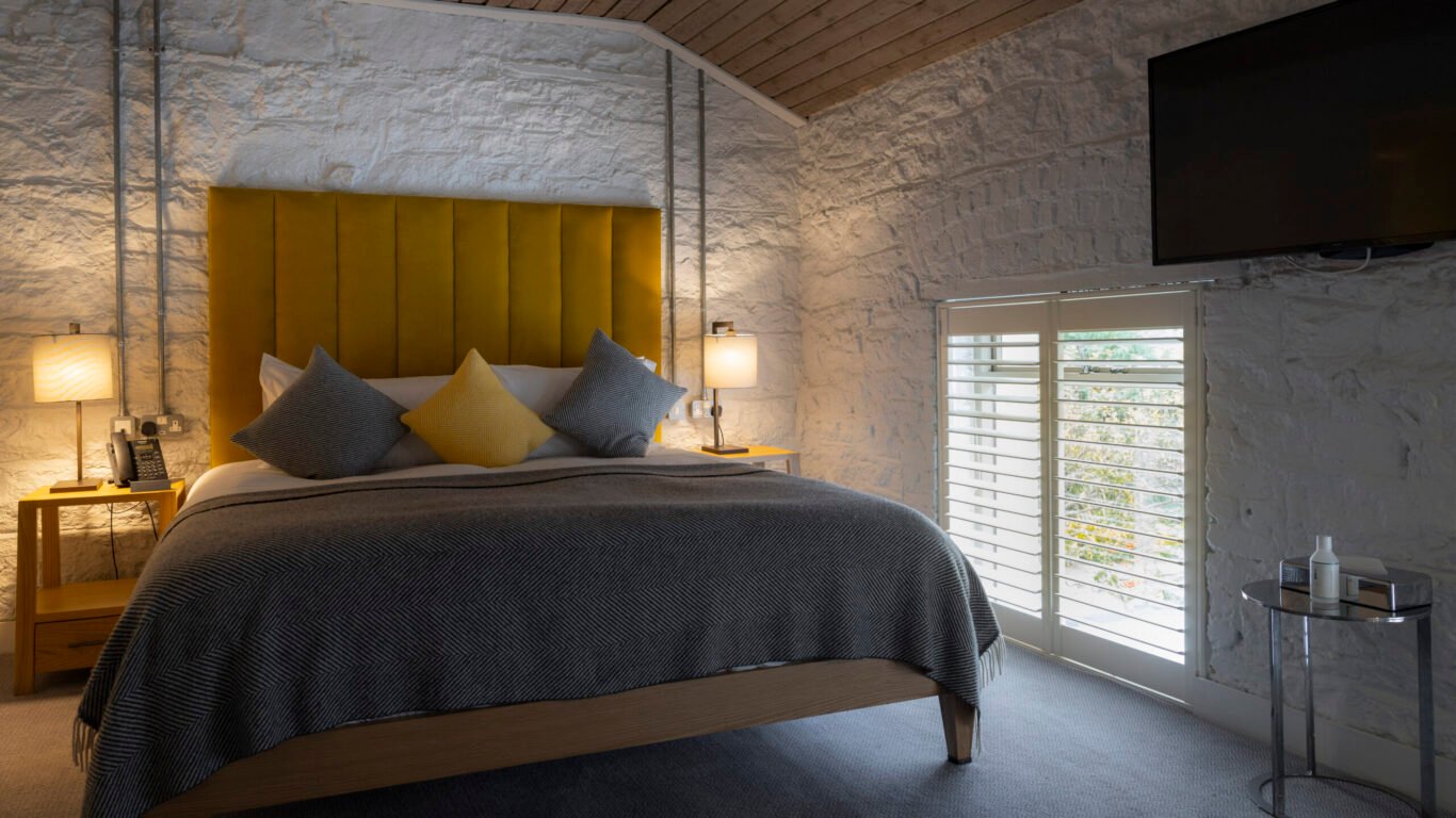 Number 31, rooms