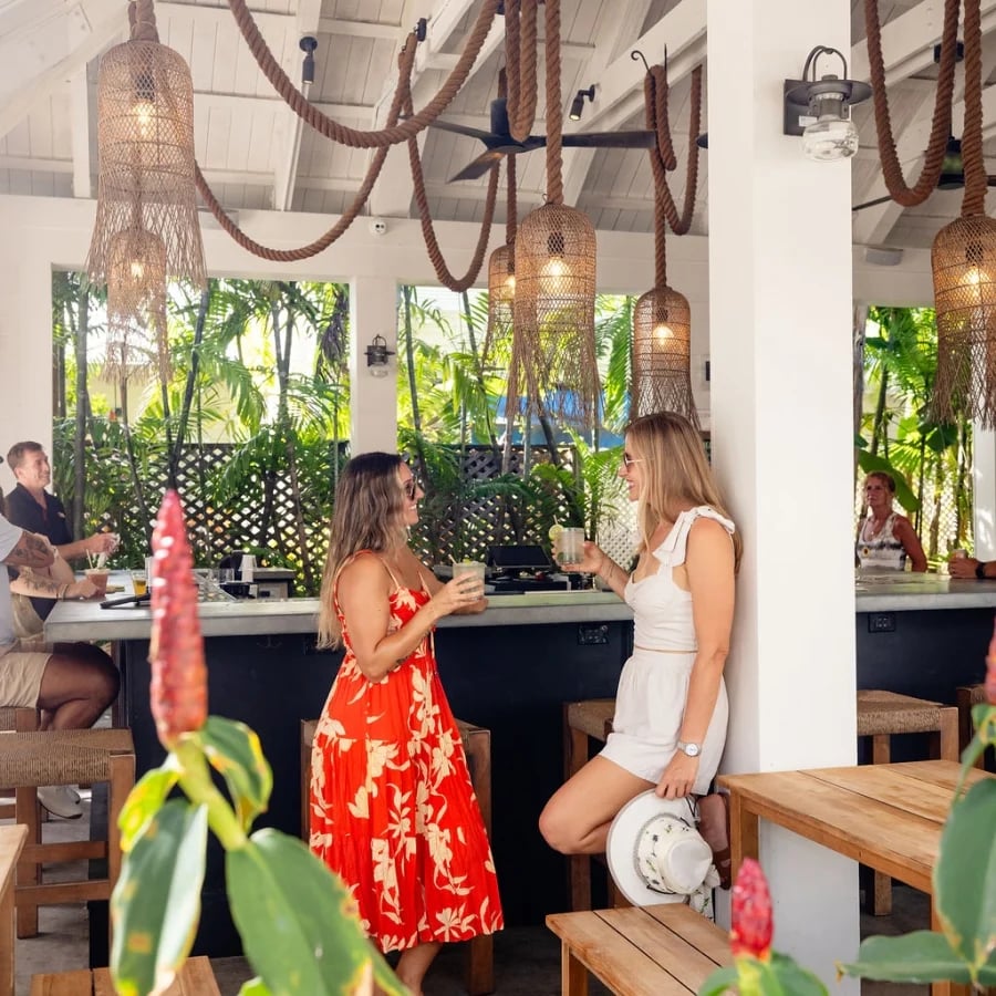Winslow's Bungalows, the bungalow bar