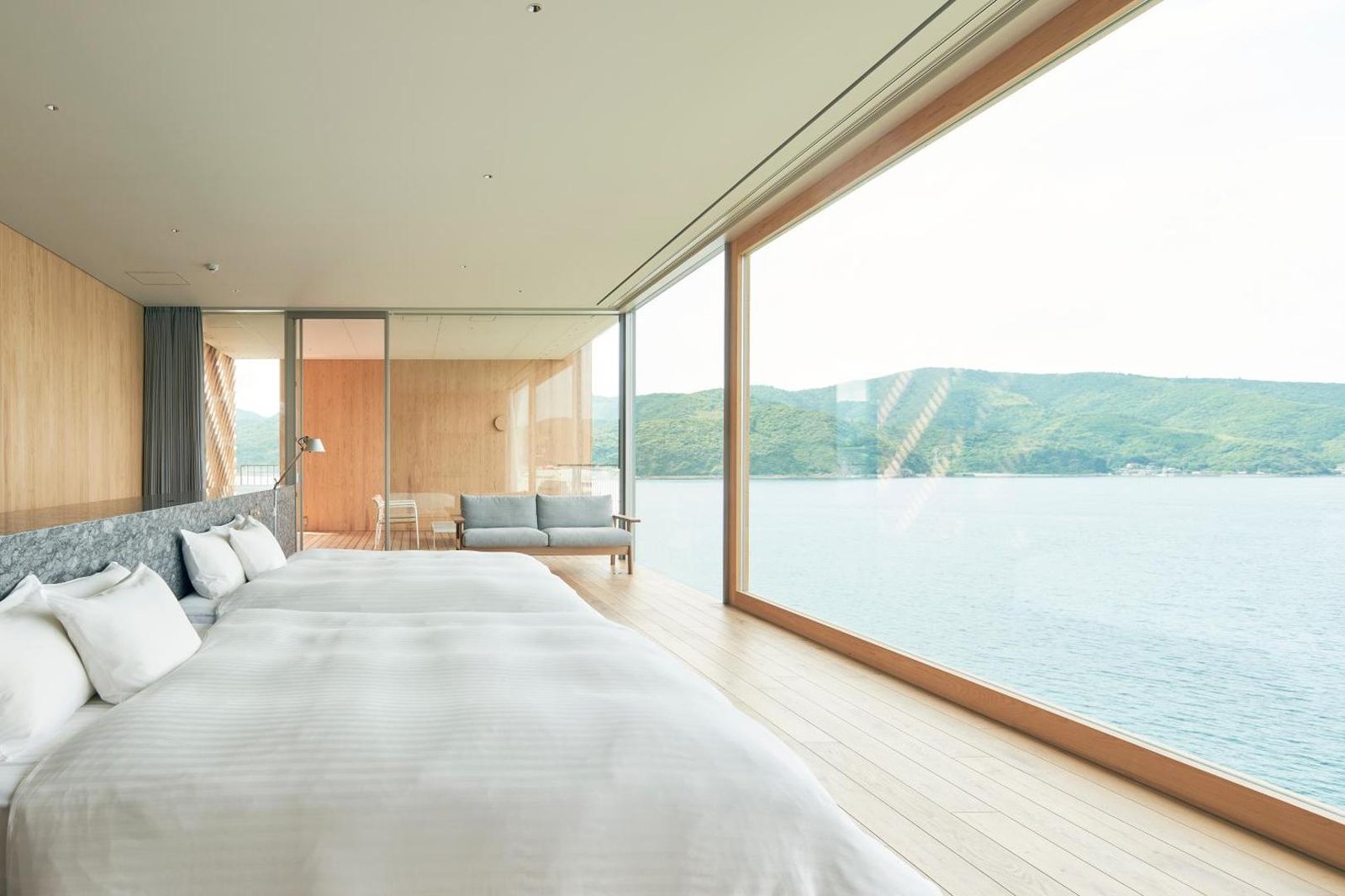 Entô, rooms