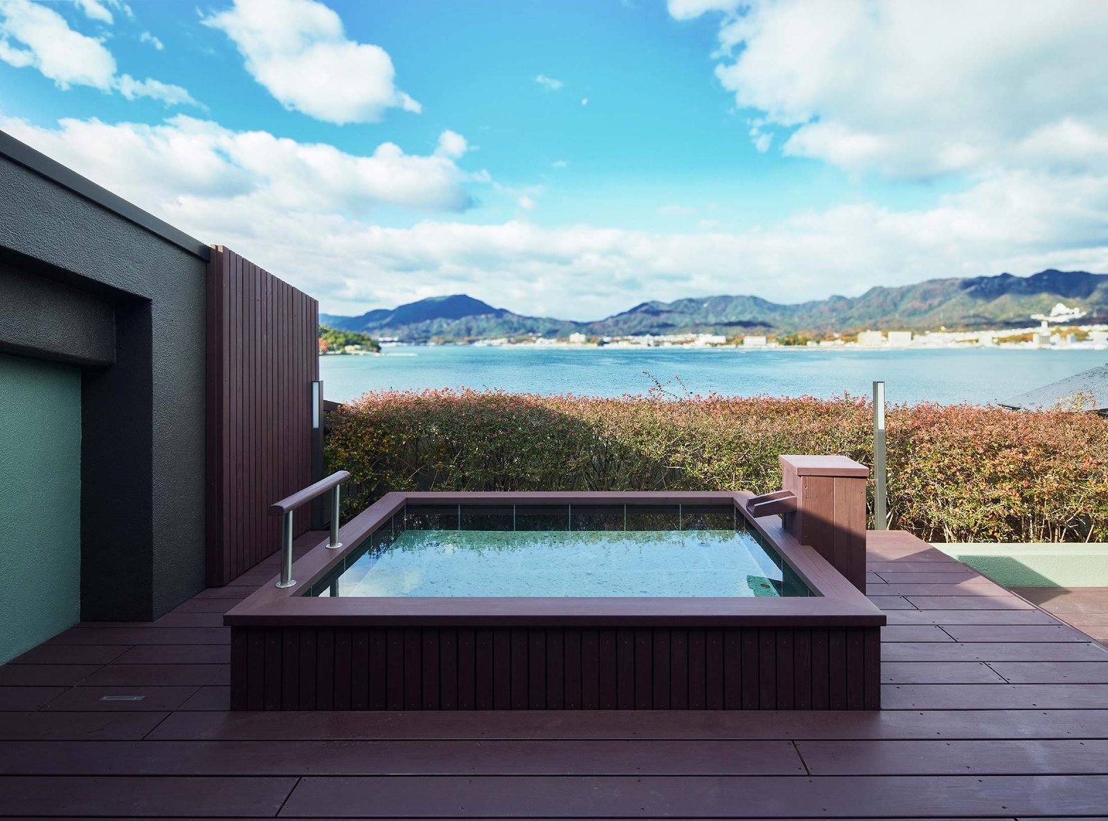 Itsukushima Iroha