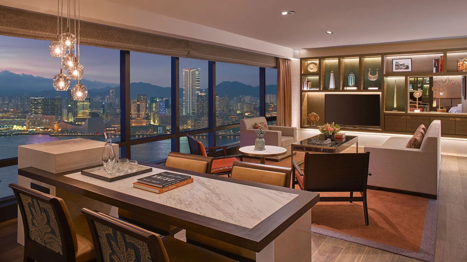 Grand Hyatt Hong Kong — vibe