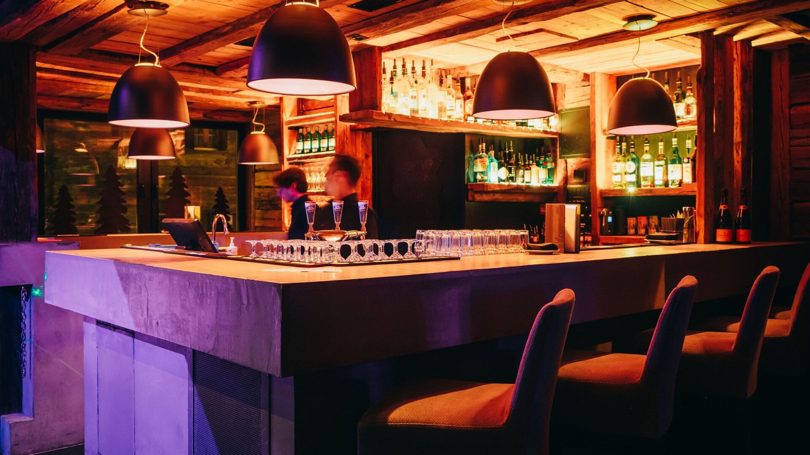 Unique Hotel Post, at the table