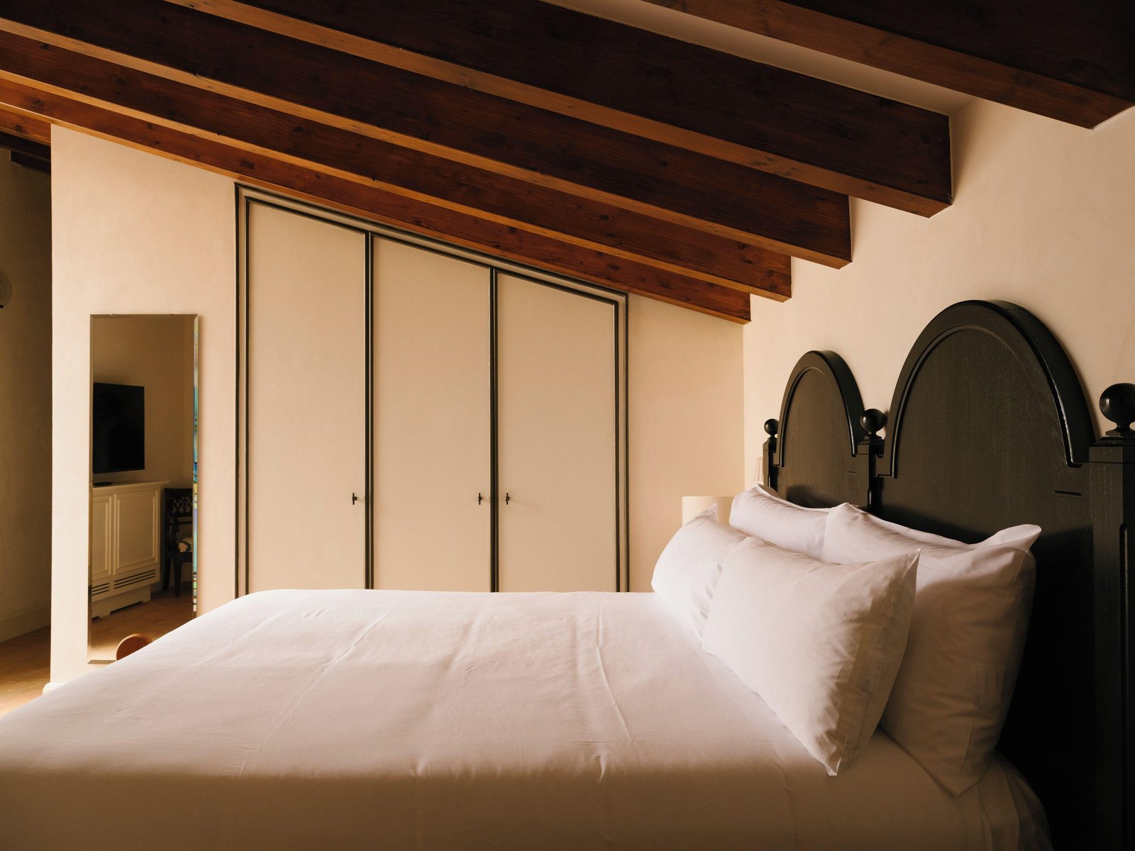 Portella, rooms