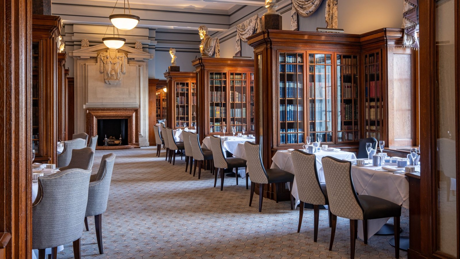 London Marriott Hotel County Hall — vibe