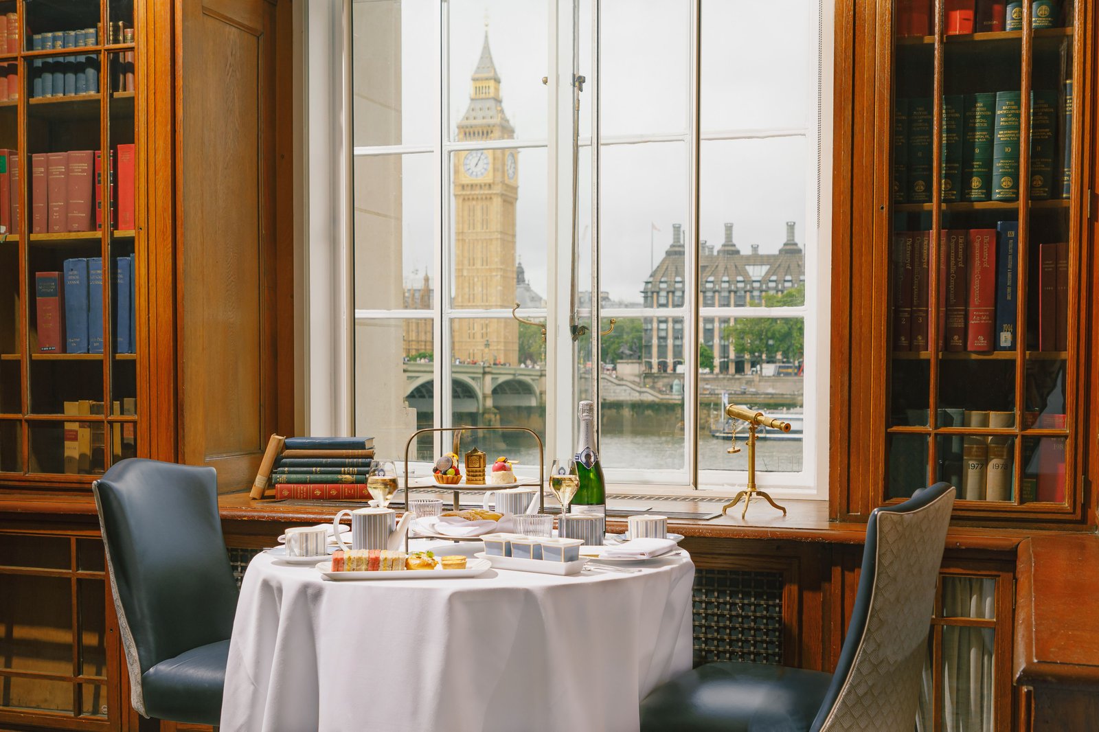 London Marriott Hotel County Hall, the library