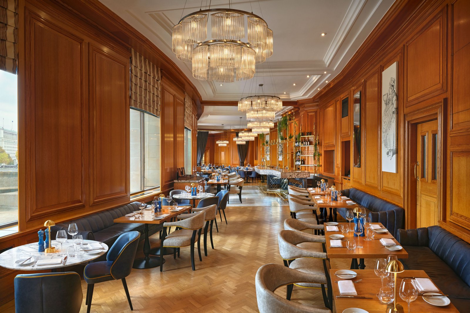 London Marriott Hotel County Hall, gillray's steakhouse & bar