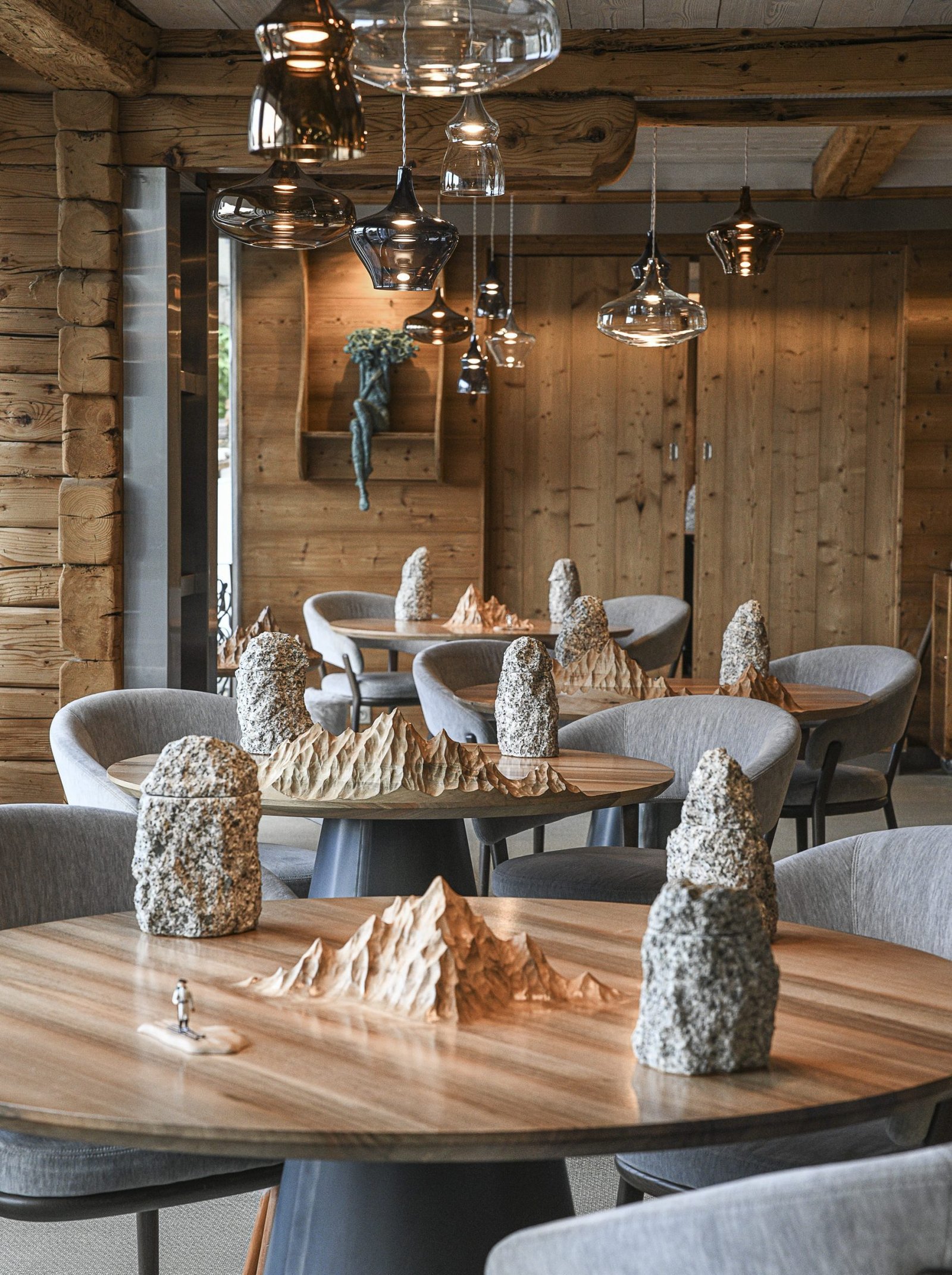 Hôtel et Restaurant La Maison Bleue, la table de yoann conte