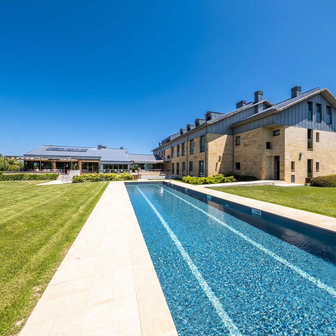 ARTIEM Asturias, the pool