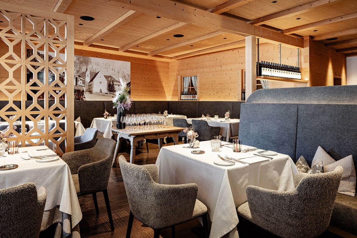 Boutique Hotel Nives, at the table