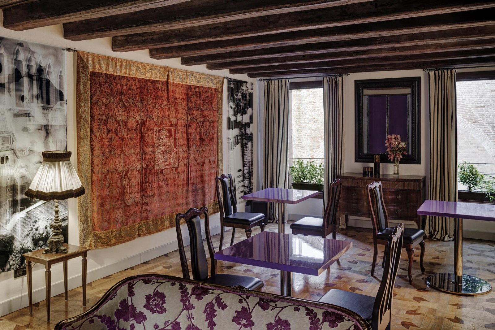 Bloom Boutique Design B&B, at the table