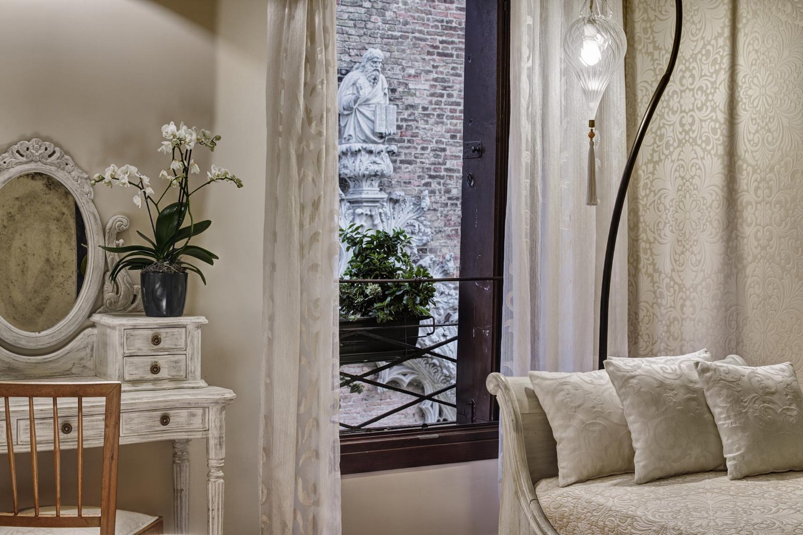 Bloom Boutique Design B&B