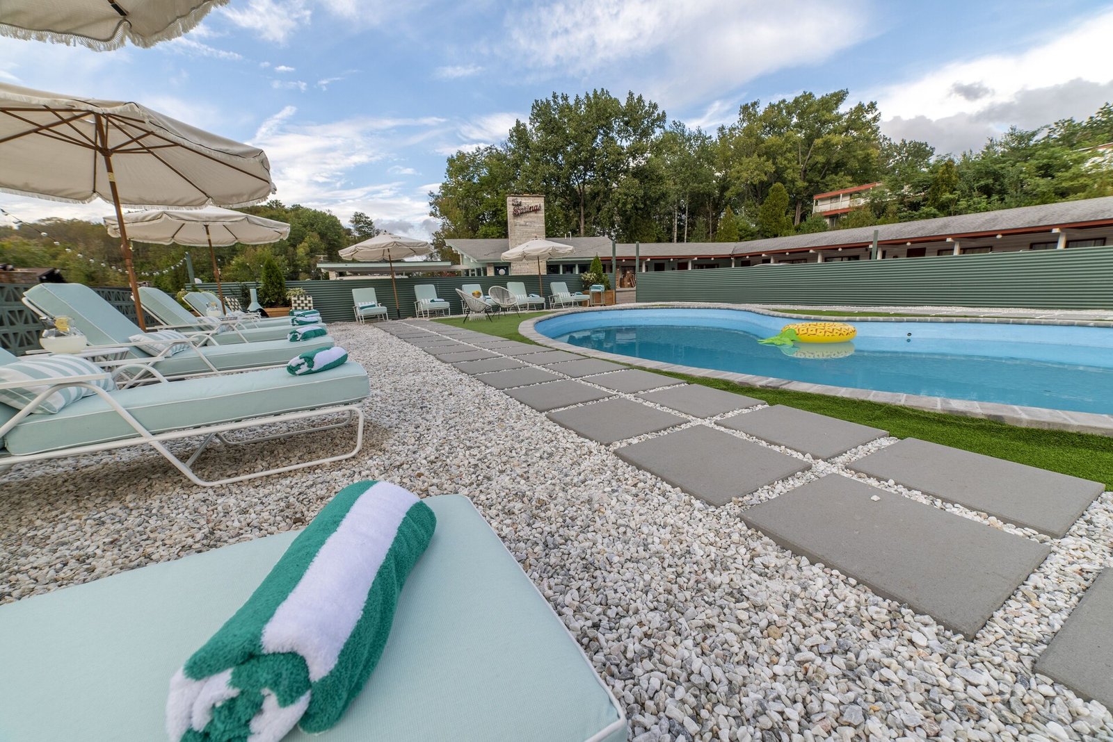 The Springs Motel, the pool