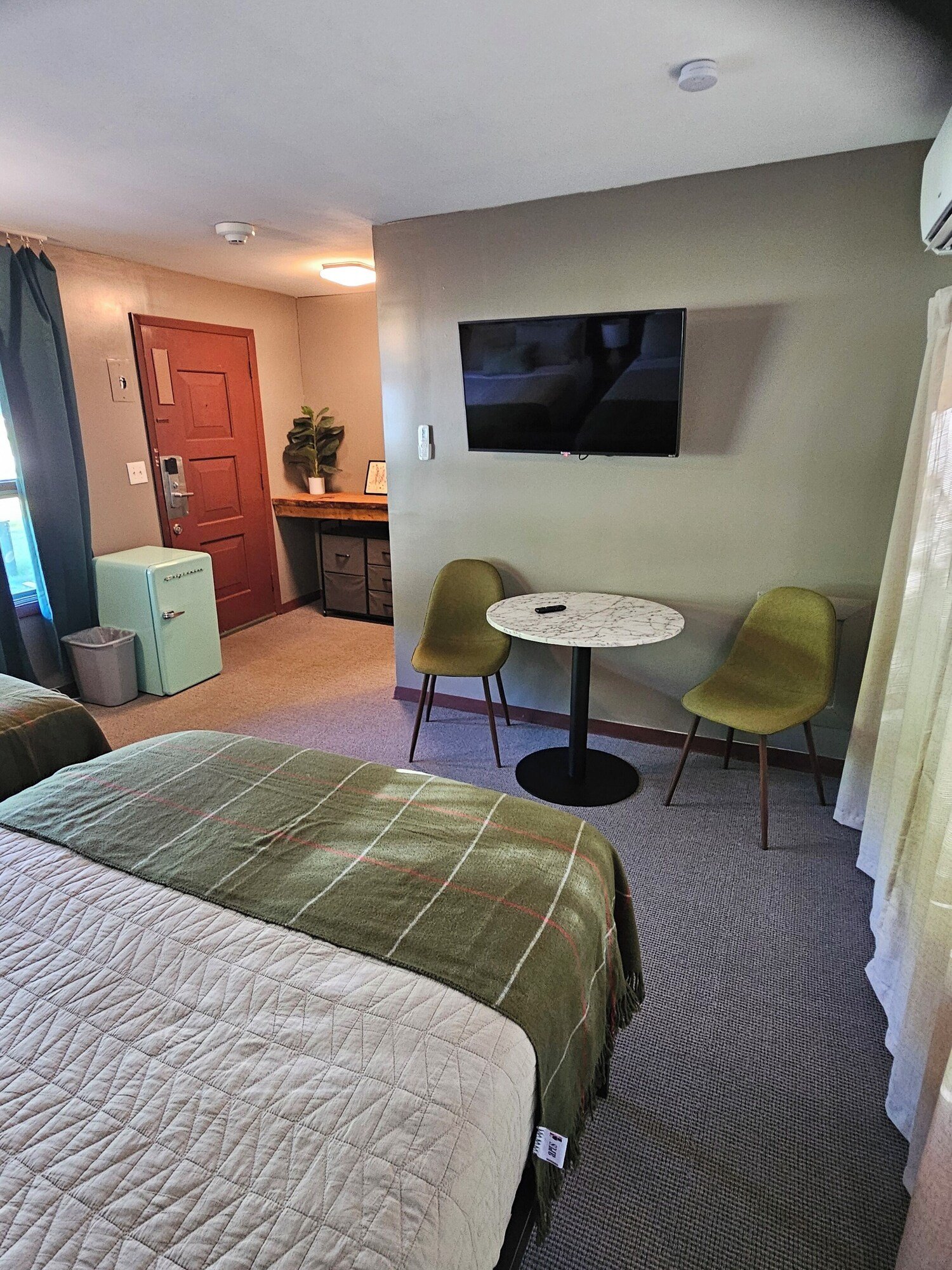 The Springs Motel