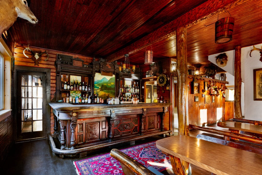 Urban Cowboy Lodge
