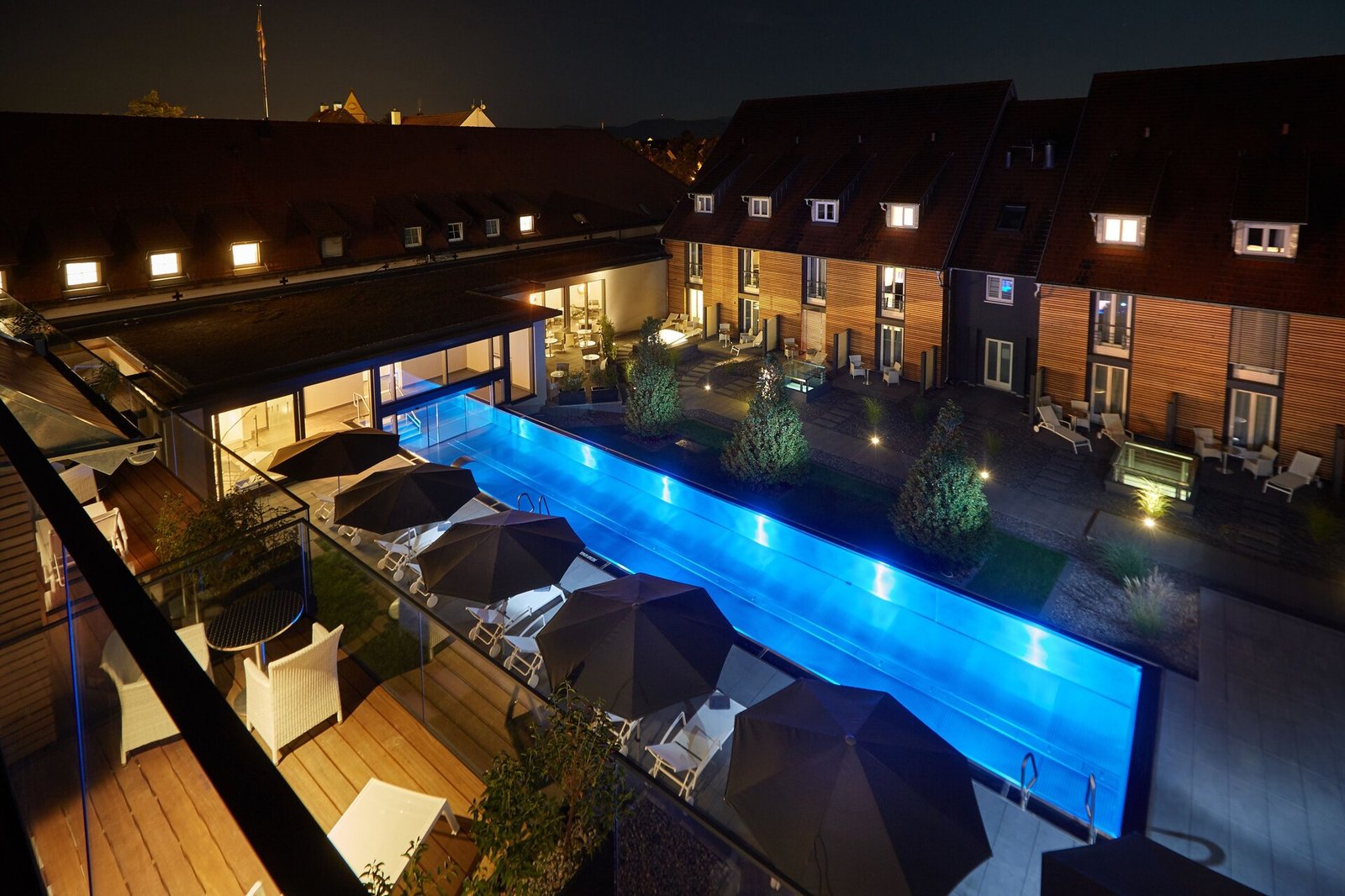 Schloss Reinach, the pool