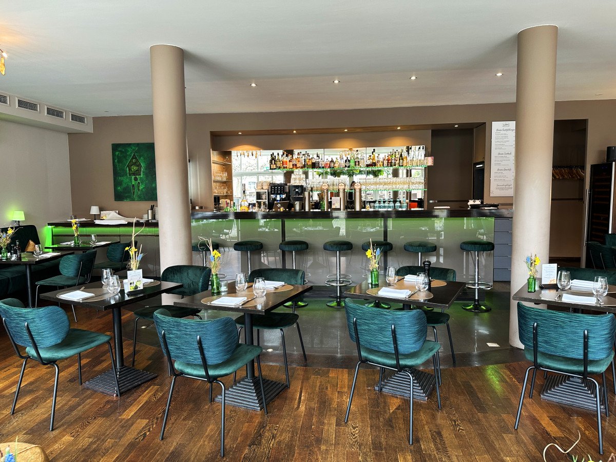 Schloss Reinach, vivothek (bistro & weinbar)