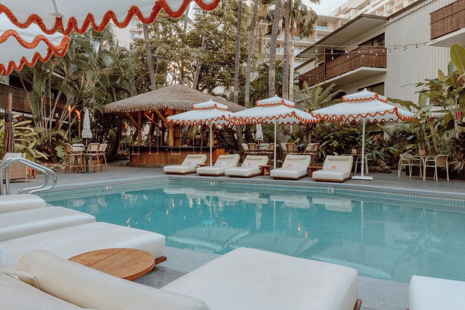 White Sands Hotel